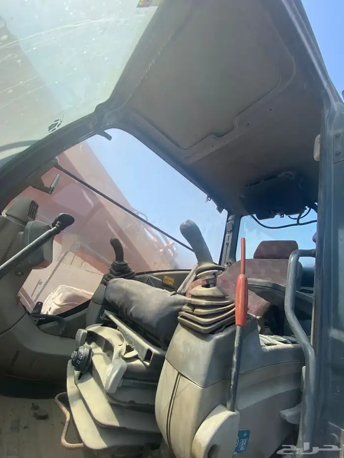 بوكلين هيتاشي 5