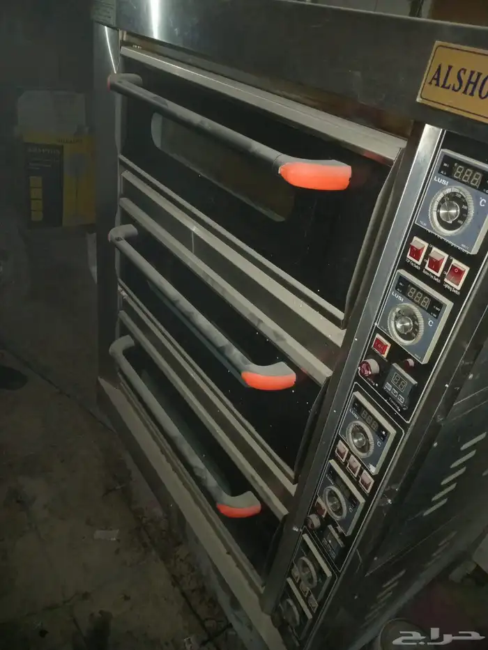 فرن إيطالي استعمال دور اول بس شهرين 0