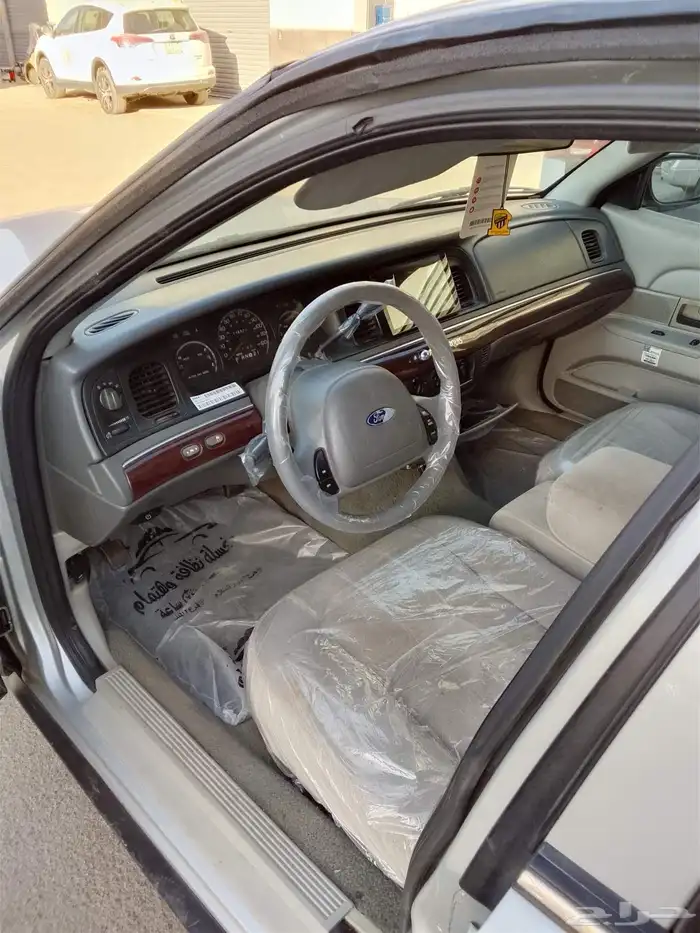 فورد فكتوريا 2003 للبدل فقط بسياره عائلية 5