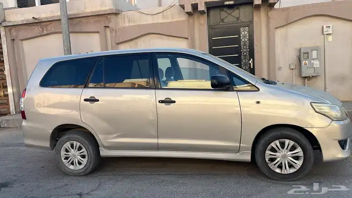 للبيع انوفا فاغن 2013 3