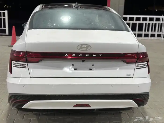 هونداي أكسنت سمارت 1.5 سقف أسود موديل 2025 كاش وتقسيط 9