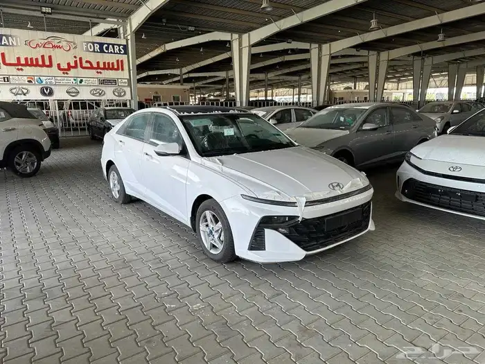 هونداي أكسنت سمارت 1.5 سقف أسود موديل 2025 كاش وتقسيط 1