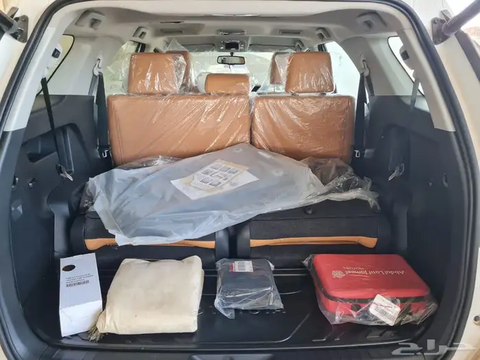 تويوتا فورشنر الفئه VX3 فل كامل بنزين 6 سلندر الموديل 2025 16