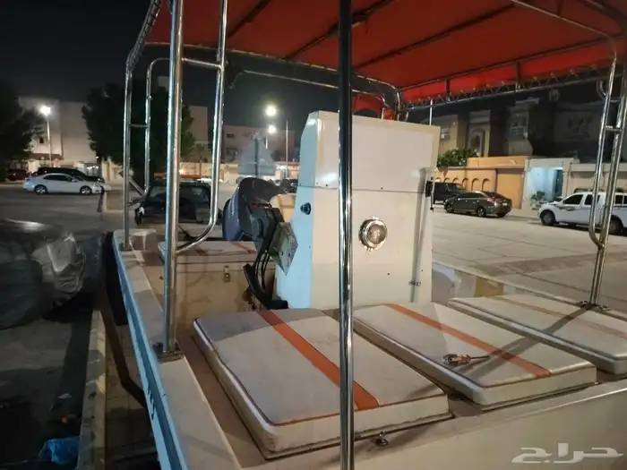 زورق الروزان 27 مكينة 200 ياماها 4