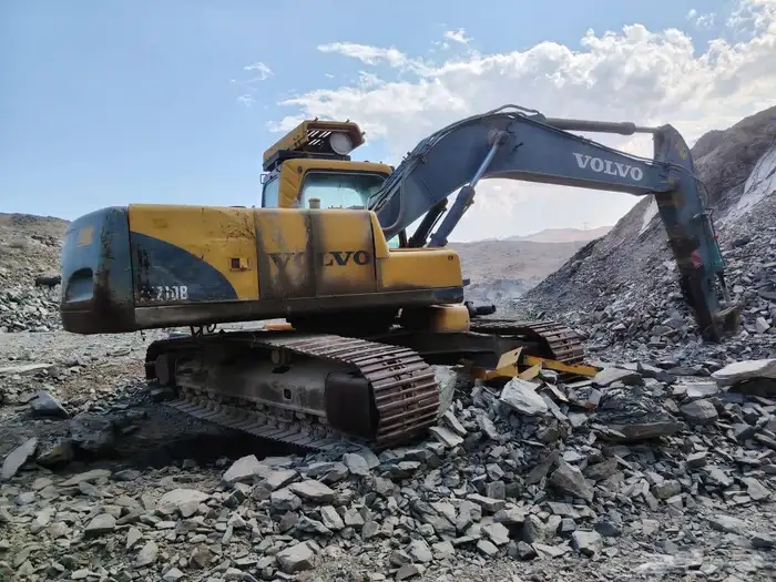 معدات للبيع 4