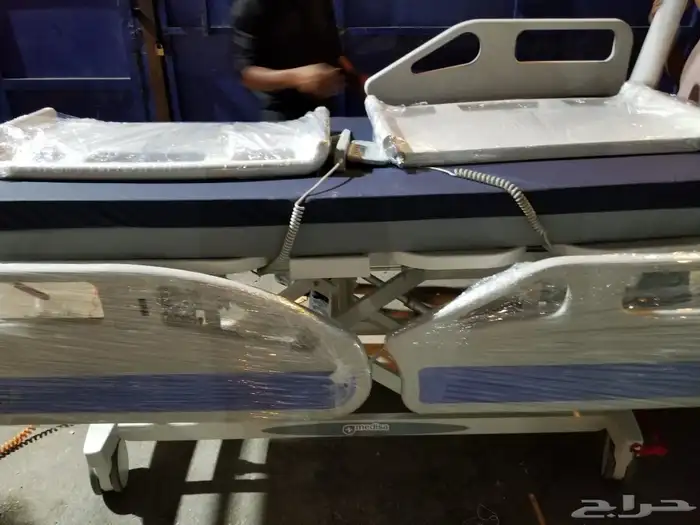 سرير طبي كهربائي 5