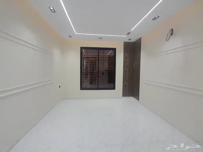 للبيع شقه دور ثاني 6غرف مع سطح مستقل بحي الموسي ب550الف 11