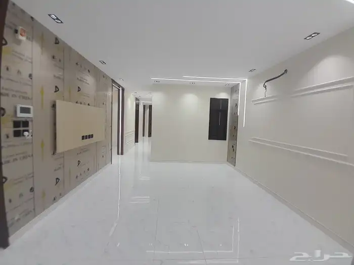 للبيع شقه دور ثاني 6غرف مع سطح مستقل بحي الموسي ب550الف 9