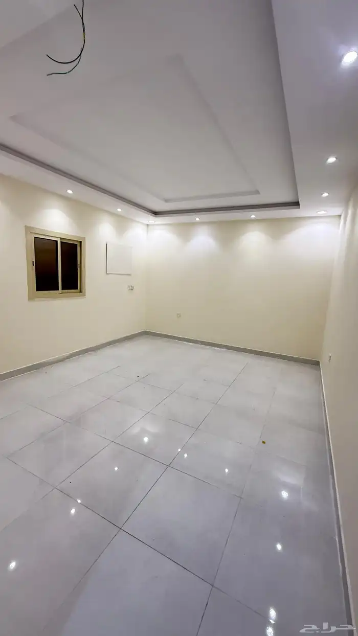 شقة للايجار 5 غرف نظيفة_ حي الصالحية امام من لولو ماركت 2