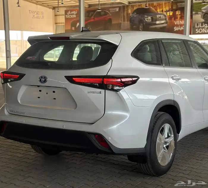 تويوتا هايلاندر LE ستاندر 2025 - toyota highlander hybrid 4
