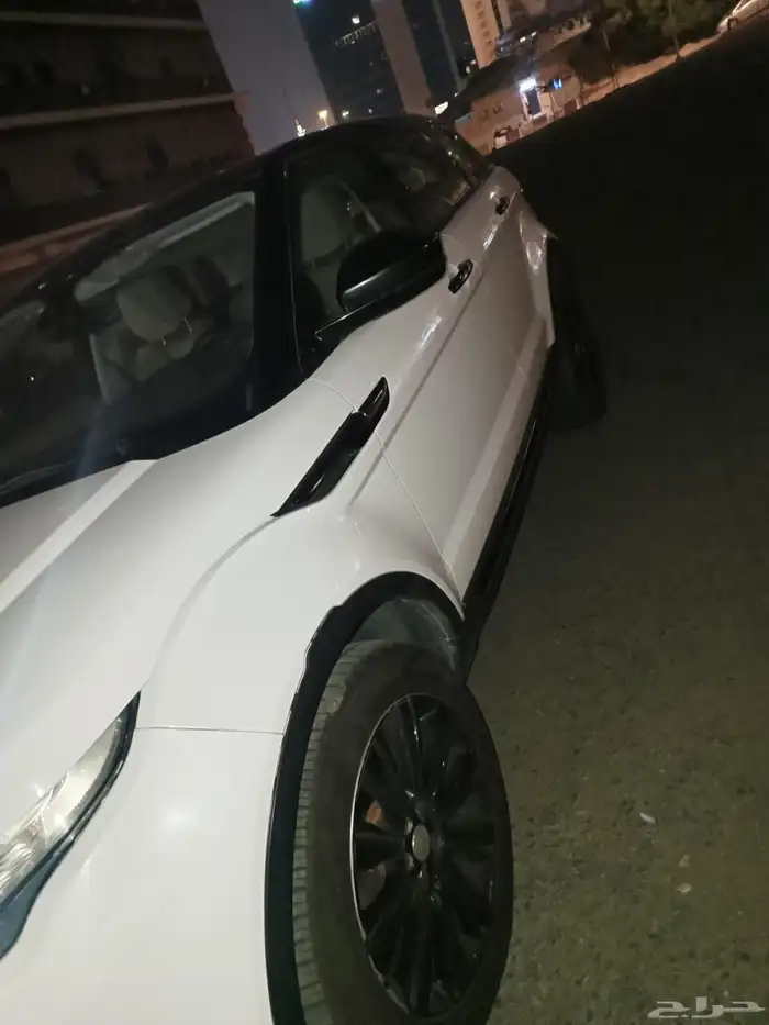 للبيع لاند روفر ايفوك استيشن 19