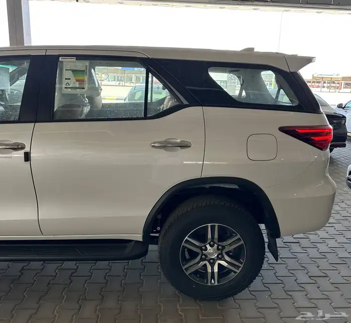 تويوتا فورتشنر بدون دبل 2025 - FORTUNER GX2 4x2 8