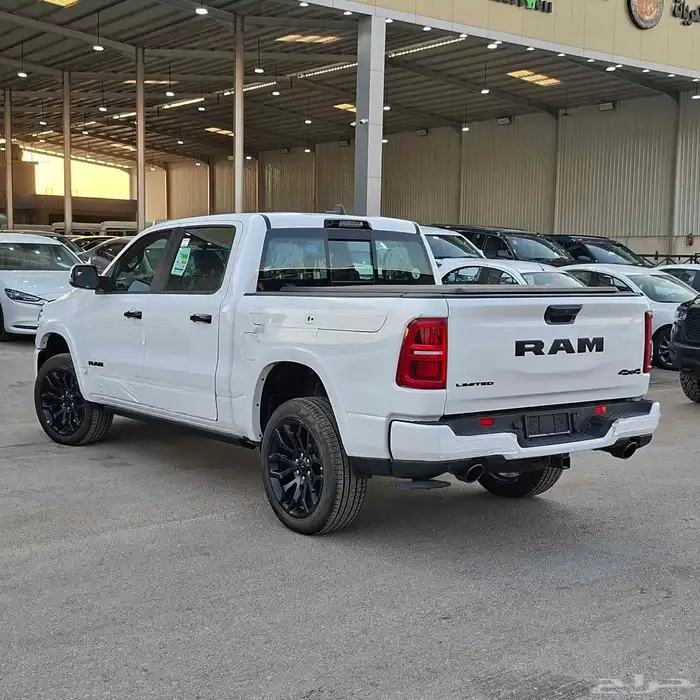 دودج رام 2025 لميتد بلاك اديشن خليجي السعر 295 شامل الضريبه 5