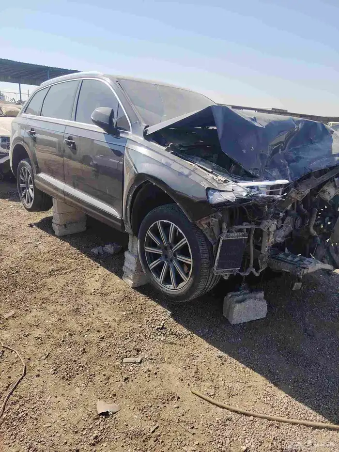 قطع غيار Q7 موديل 2020 تشليح 0