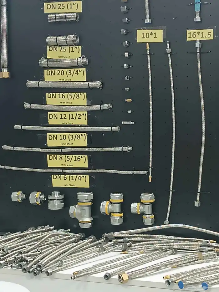 مواسير استانلس مرنه 3