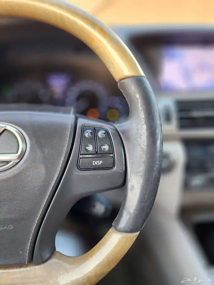 لكزس LS460 2013 ( بحالة ممتازة ) 11