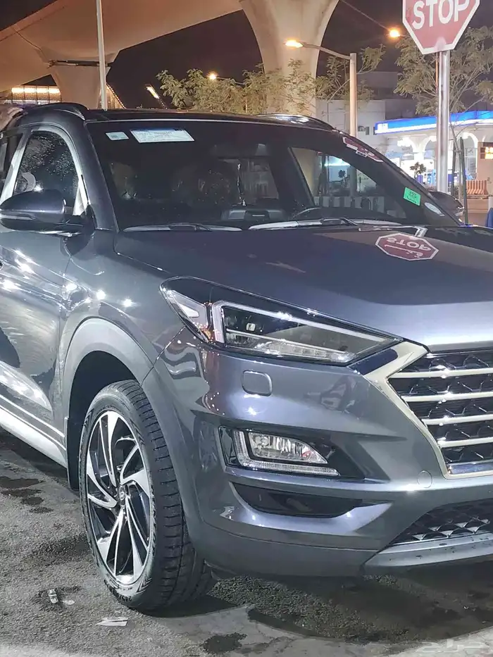 توسان 2019 فل كامل مكينه 2000cc بنزين ممشى 93الف 18