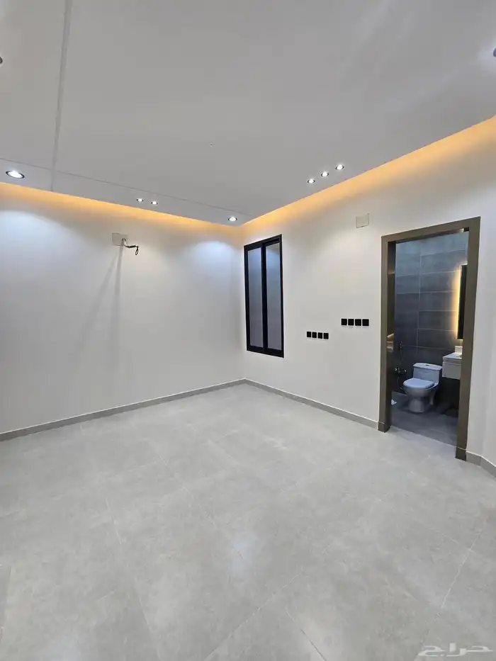 للبيع شقق ارضيه بحوش ومدخل سياره 520 الف 32