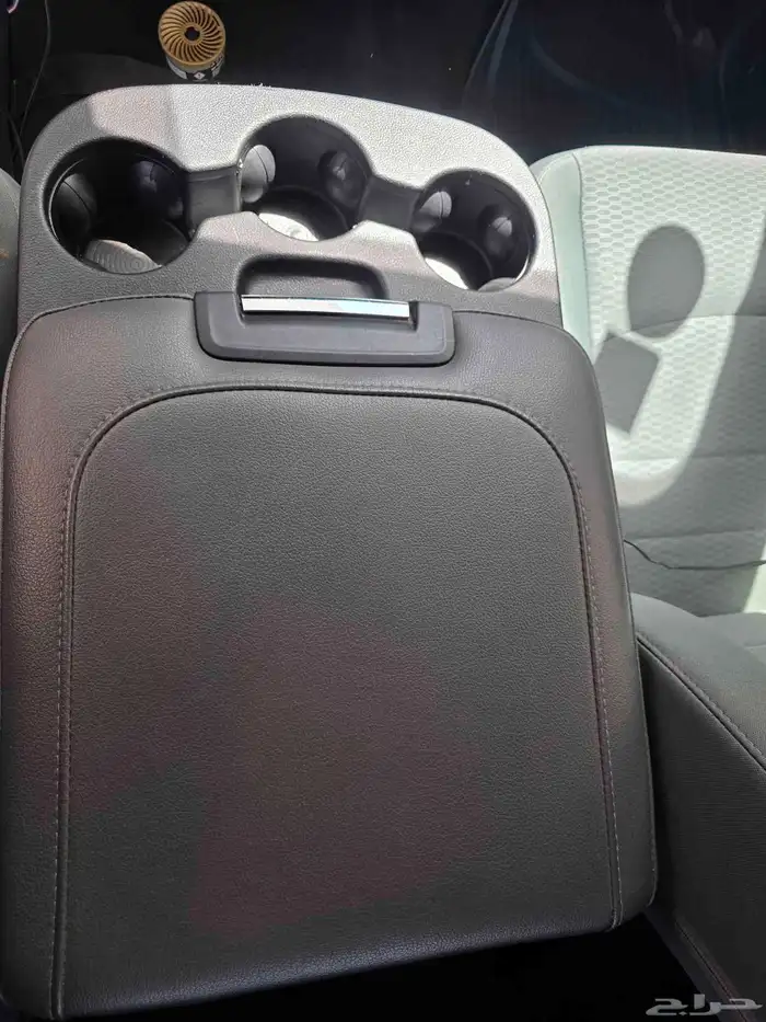 2018 دودج رام 1500 للبيع او البدل بجيب 7 راكب 12