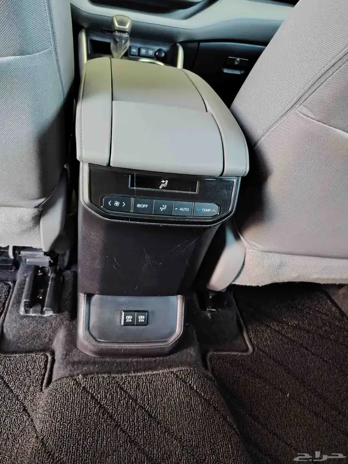 تايوتا هيلندر 2021 13