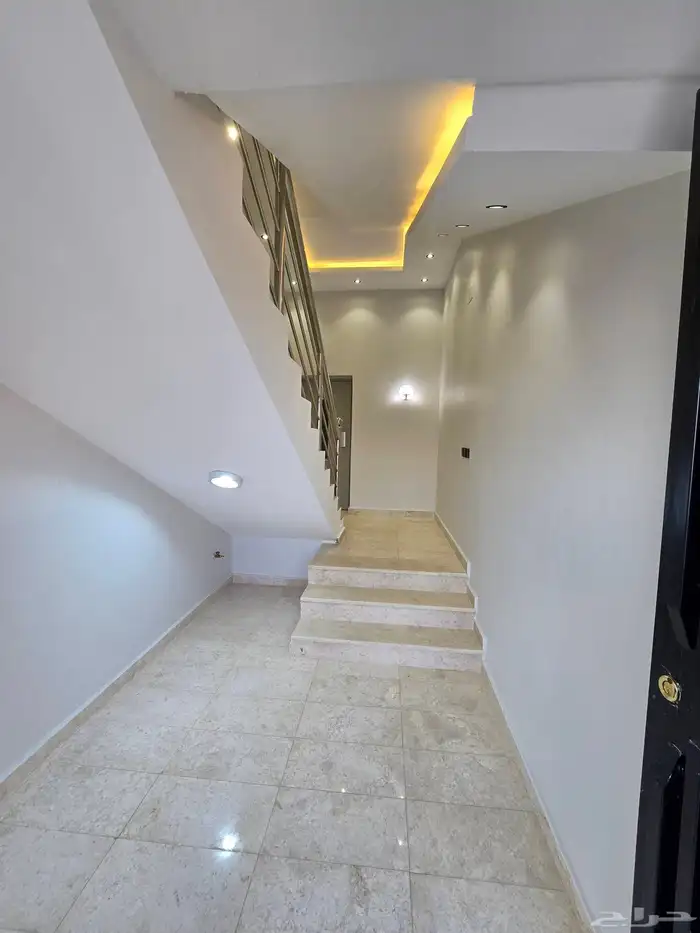 للبيع شقق ارضيه بحوش ومدخل سياره 520 الف 18