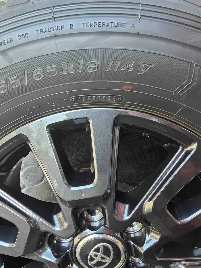 جنوط برادو 2025 مع كفرات مقاس 18 3