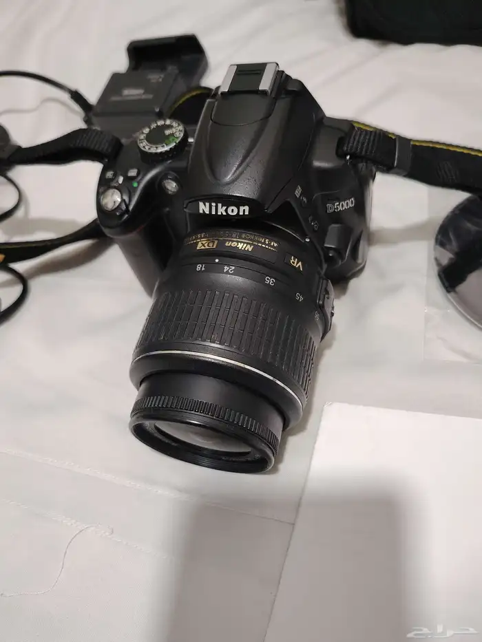 كاميرا نيكون 5000d نظيفه شبه جديده 2