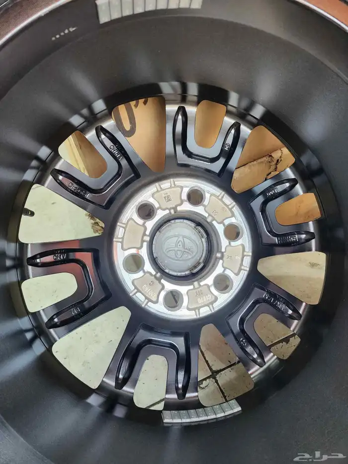 جنوط برادو مقاس 18 اصلي وكاله موديل 2025 15