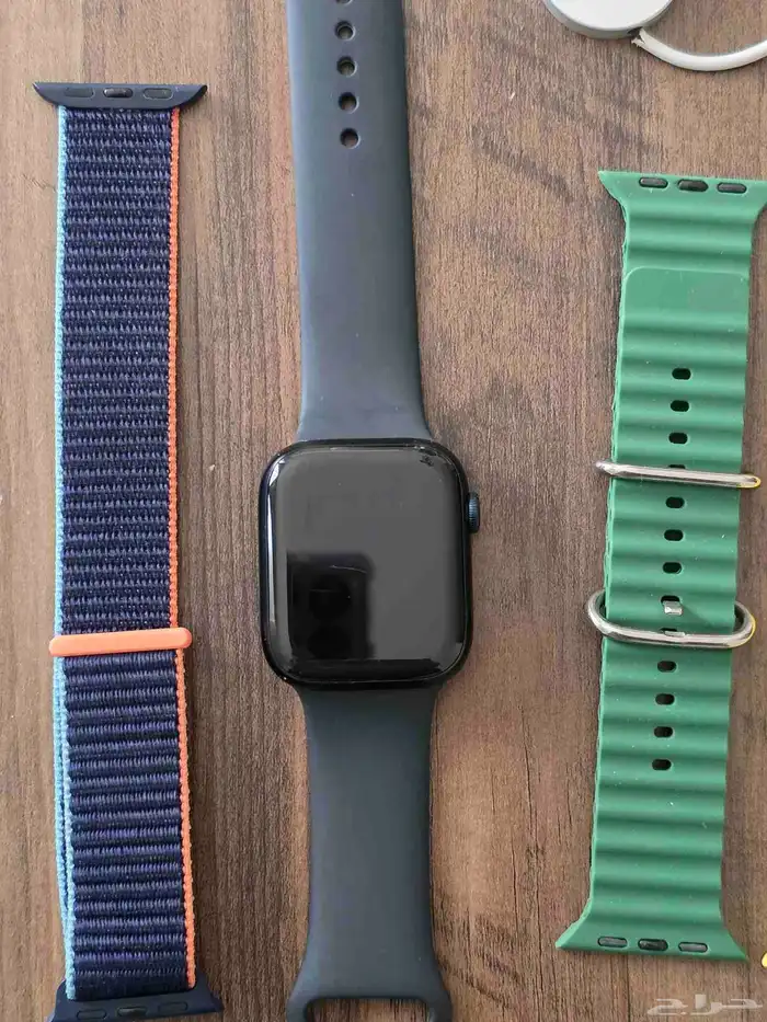 ساعة ابل الاصدار 8 بشريحة مدمجة 1