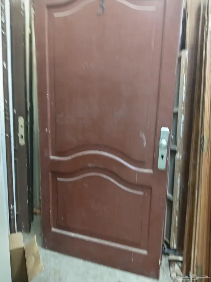 ابواب خشب مستخدم والمنيوم جديد وحديد جديد للبيع 3