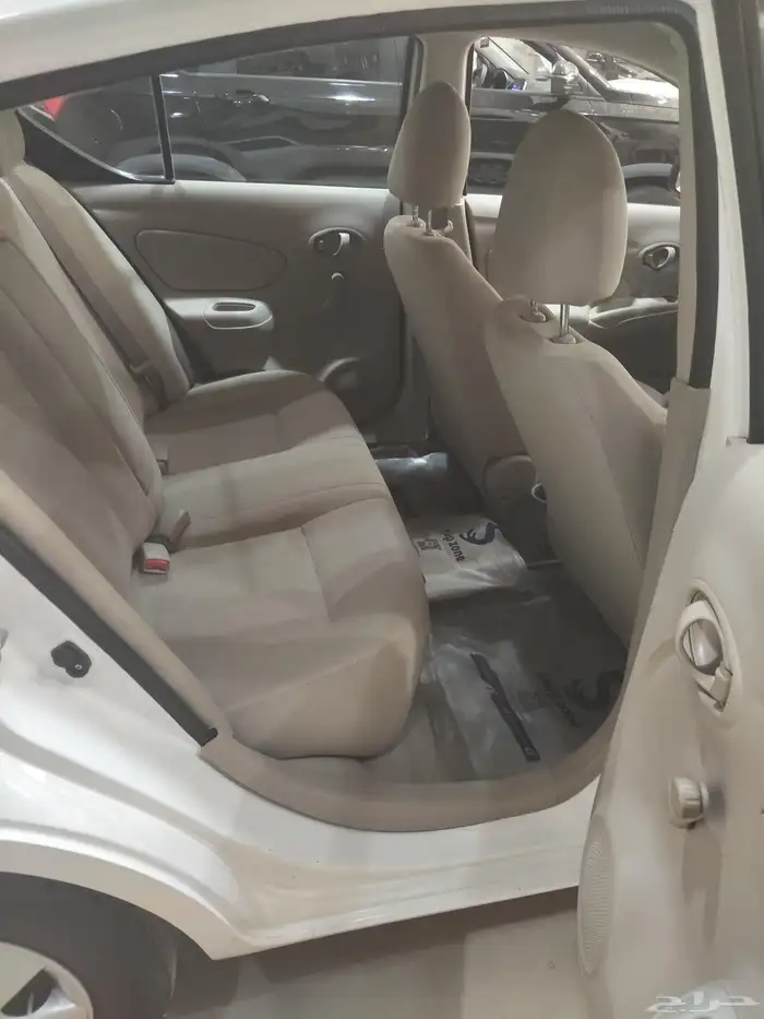 نيسان صني 2020 اللون ابيض 3