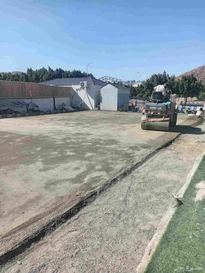 اعمال زفلت موقف السيارات طريق 6