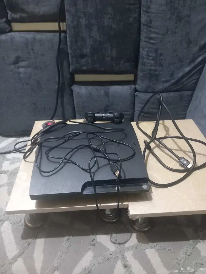 سوني 3 للبيع فيه جميع العاب لضروف خاصه الحد 650 ريال 0