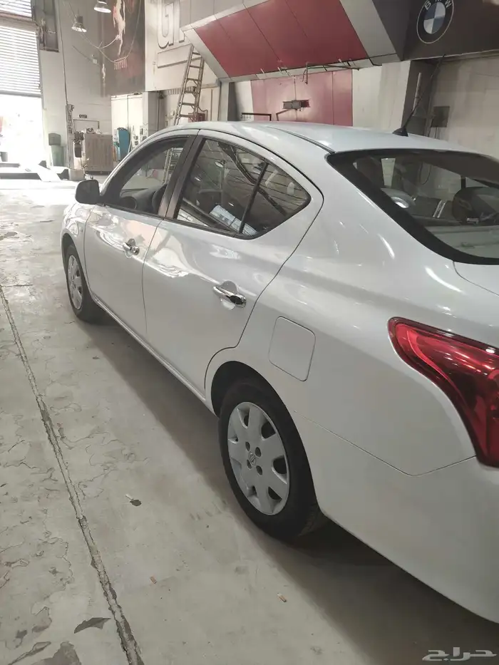 نيسان صني 2020 اللون ابيض 5