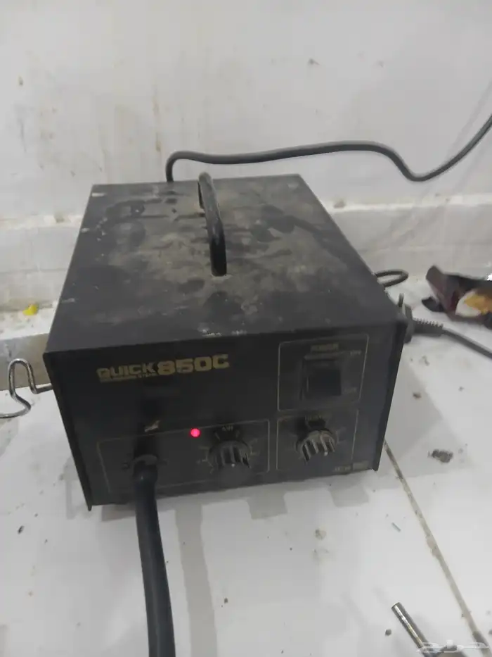 للبيع كاويه حراري للإصلاح اكترونيات ع شرط 4