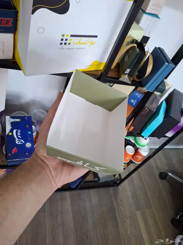 طباعة أكياس ملصقات بنر ختم كوب بوكسات ورق زبدة بكج عبايات 1