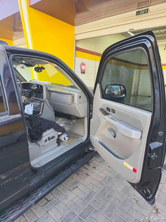 للبيع G M C دينالي الموديل 2006 16