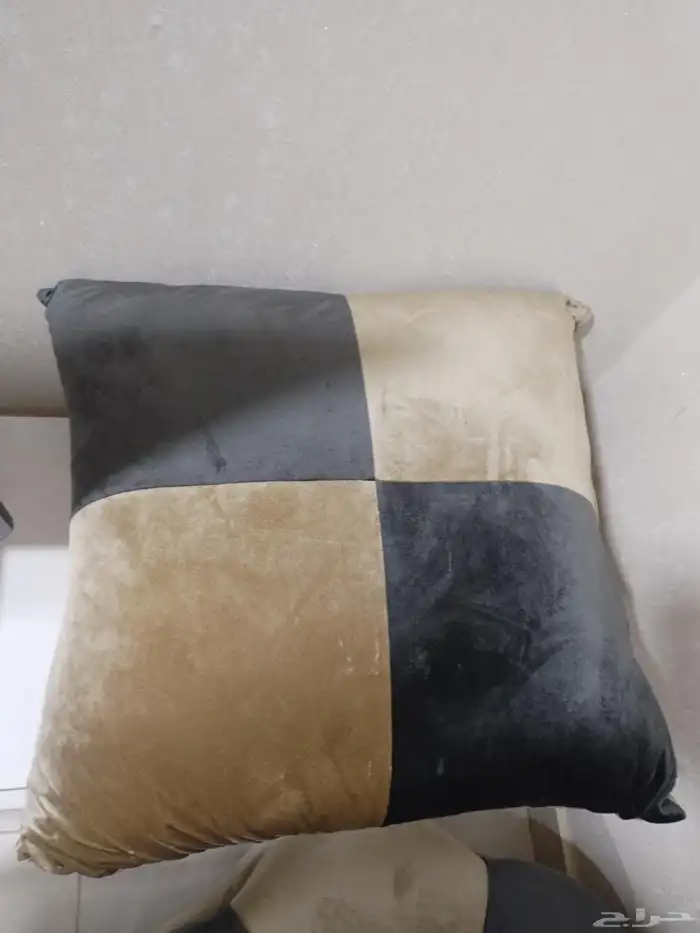 للبيع طقم كنب بحالة الجديد 5