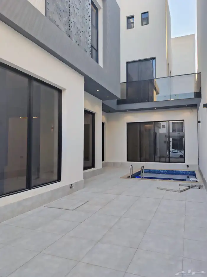 فيلا للببع فى المهديه بناء شخصى مساحه 281 متر 2مليون 500 الف 0