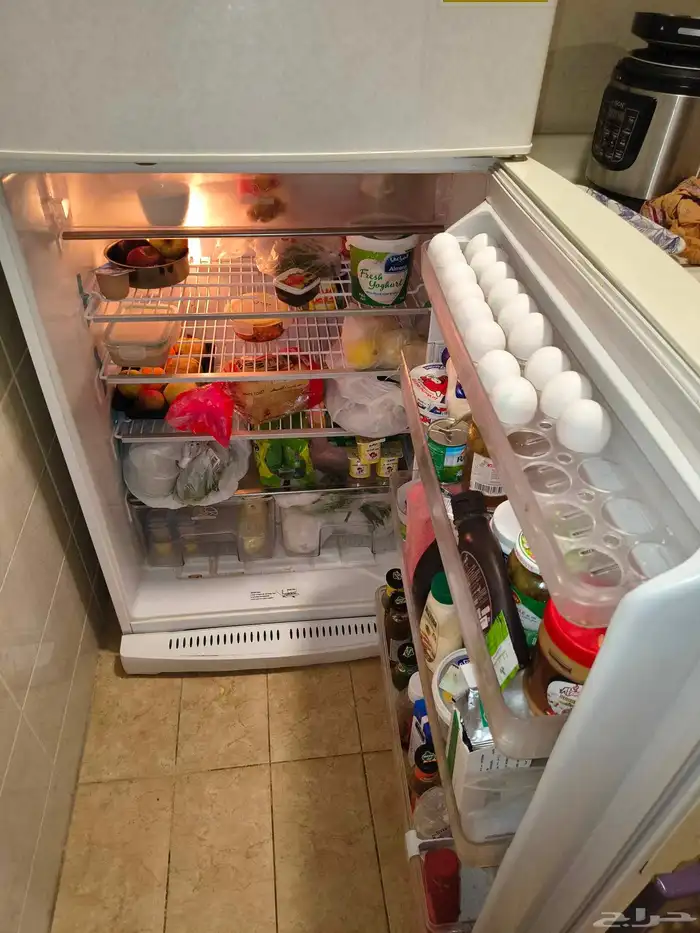 Sanyo large refrigerator over 15 cu ft 430 liters 2