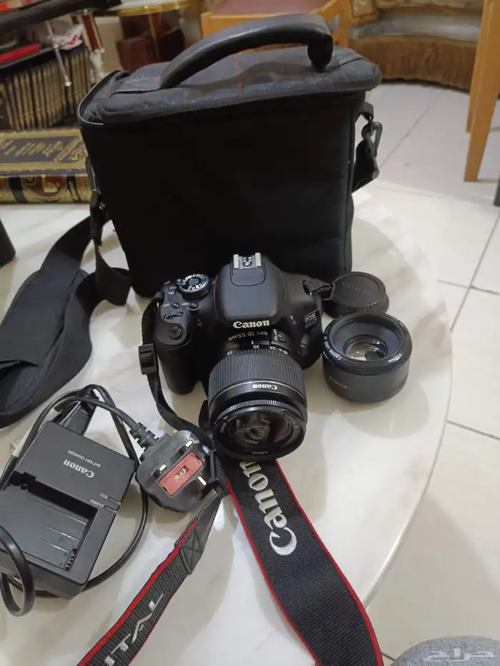 كانون 600د مع عدستين عدسة الوكاله وعدسه اضافيه 50 ب 950ريال 1