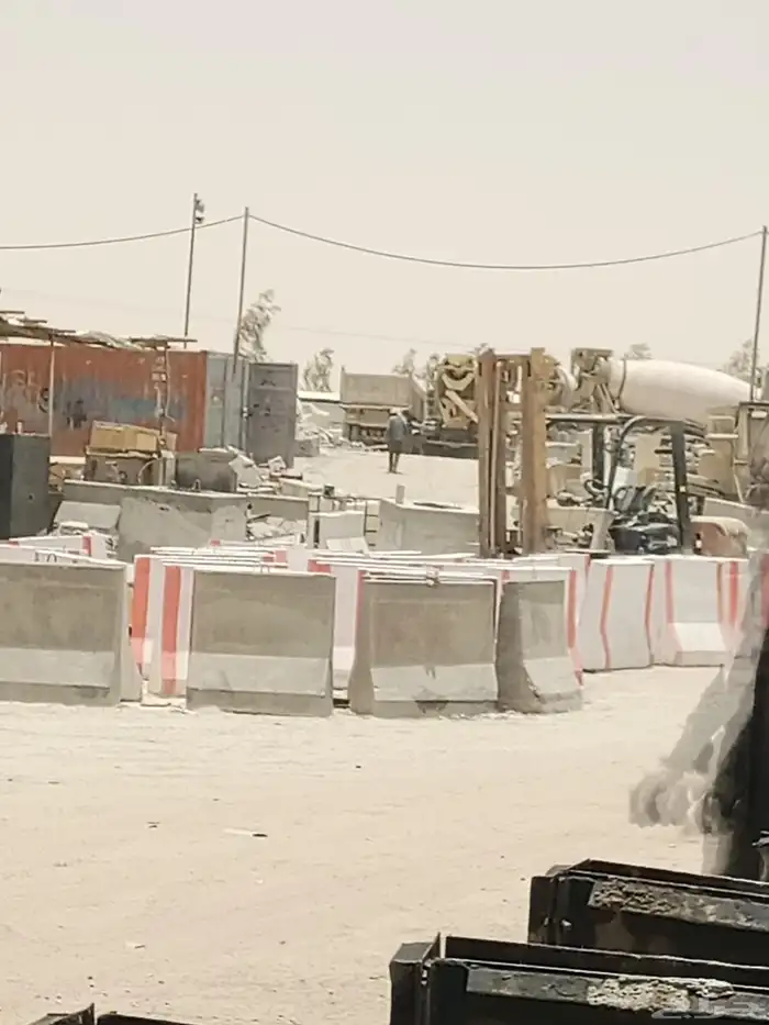 يسعدنا ان نتقدم لكم أعمالنا اعمال خرسانية لأعمال الطرق وتجمي 4