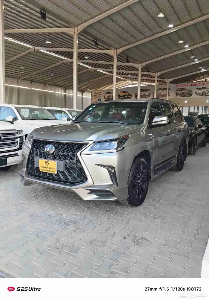 للبيع جيب لكزس 2018 سعودي فل كامل شرط بدي ومحركات 1