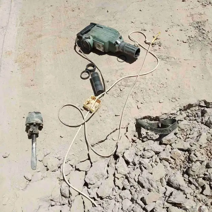 شغل تقسر جدار بلاط شغل  ل شيئ 0