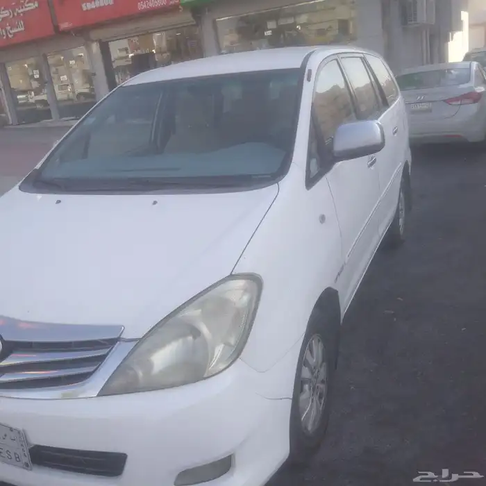 Innova Toyota 2011 3