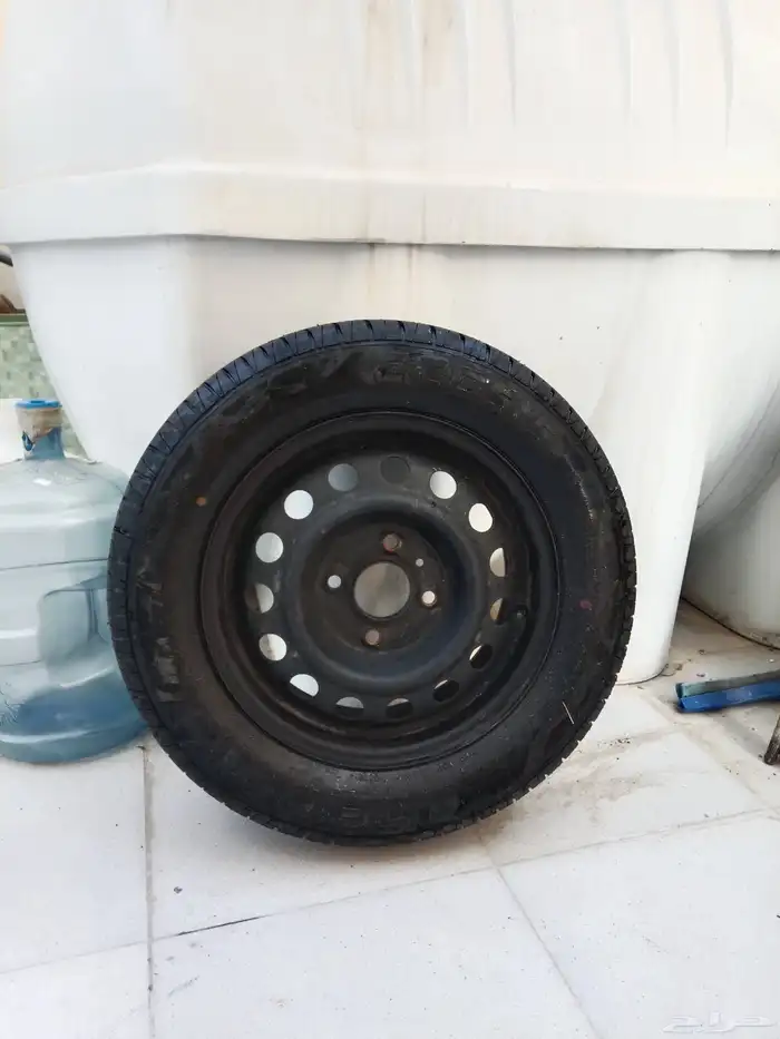 جنط مع كفر للبيع 0