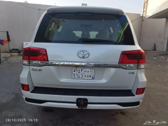 للبيع لاندكروزر 2016 وكاله شرط من الصدام الى الصدام 7