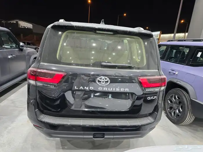 لاندكروزر GXR 2