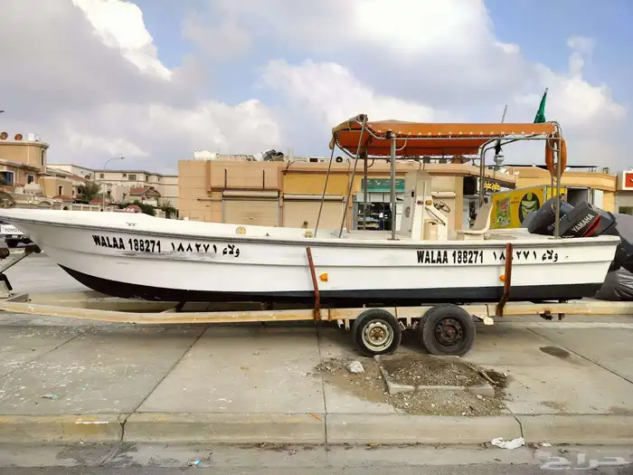 زورق الروزان 27 مكينة 200 ياماها 7