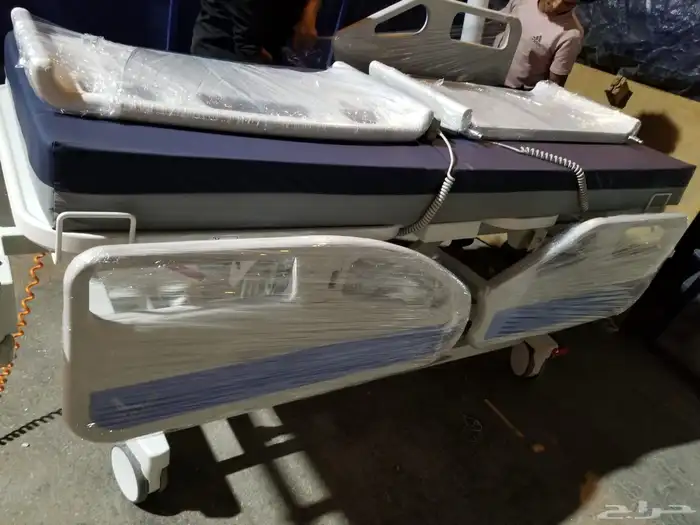 سرير طبي كهربائي 6